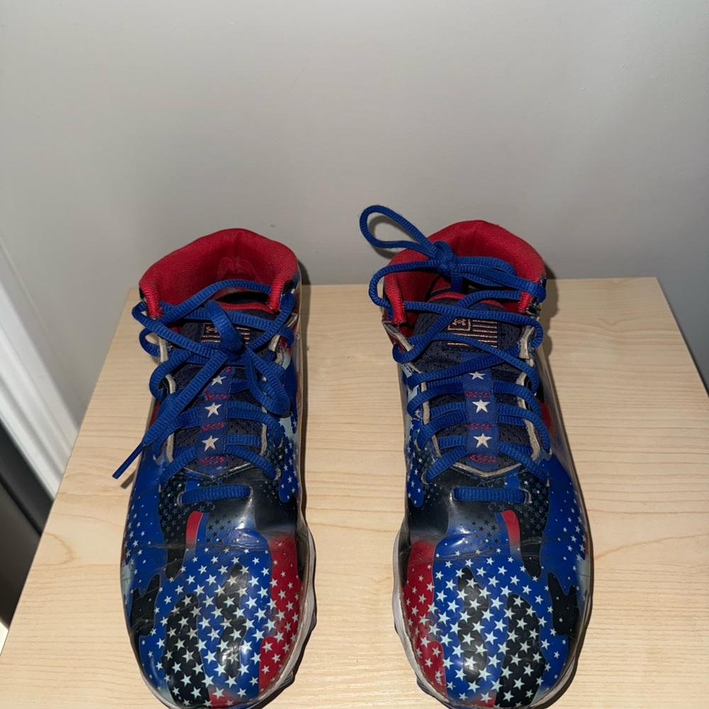 Under Armour Kids Blue and Red Star Football Cleats Youth 6